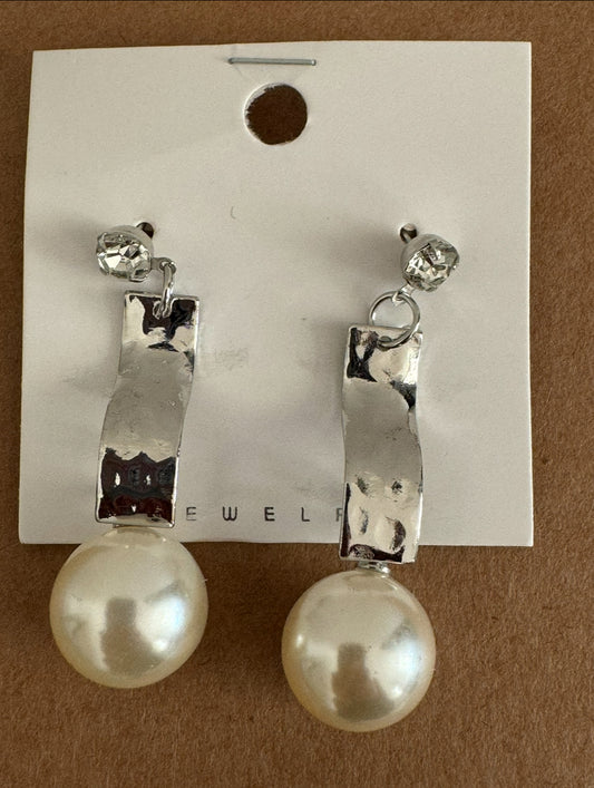 Pearl Dangle Earrings